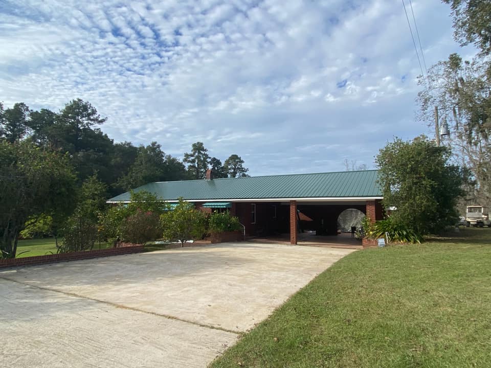 Completed roofing project 16