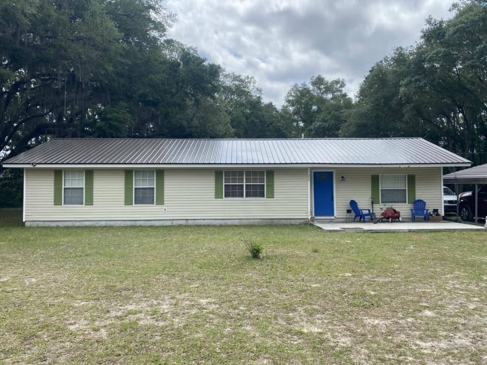 Completed roofing project 17